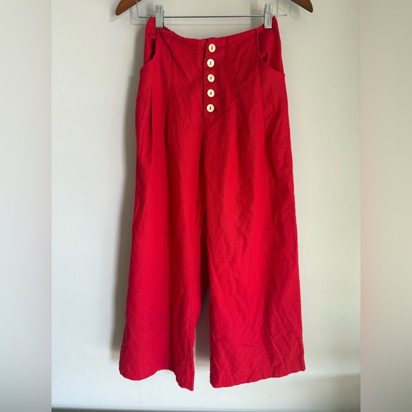 Red capri type pants size small - Picture 1 of 4